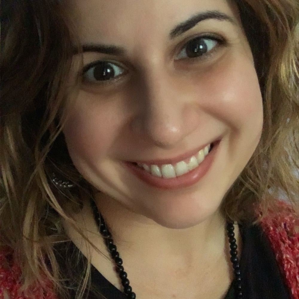 Meet your Posher, Yesenia